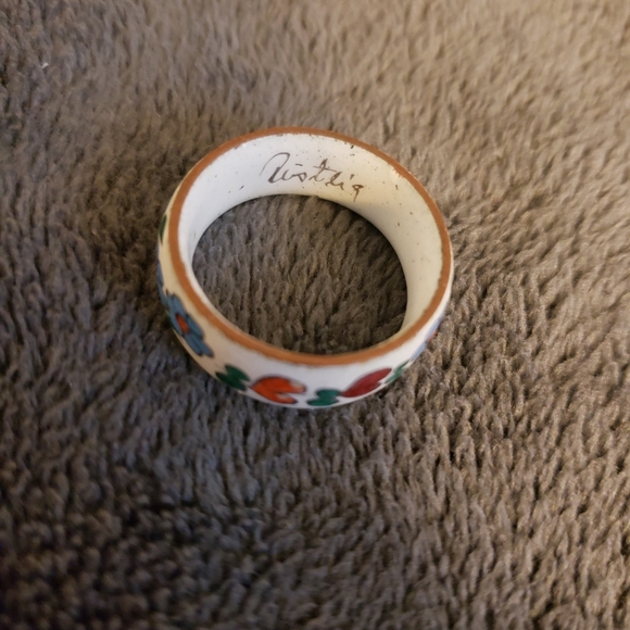 Sweet Vintage Enamel Painted Ring Size 5.5 Signed - Picture 4 of 7